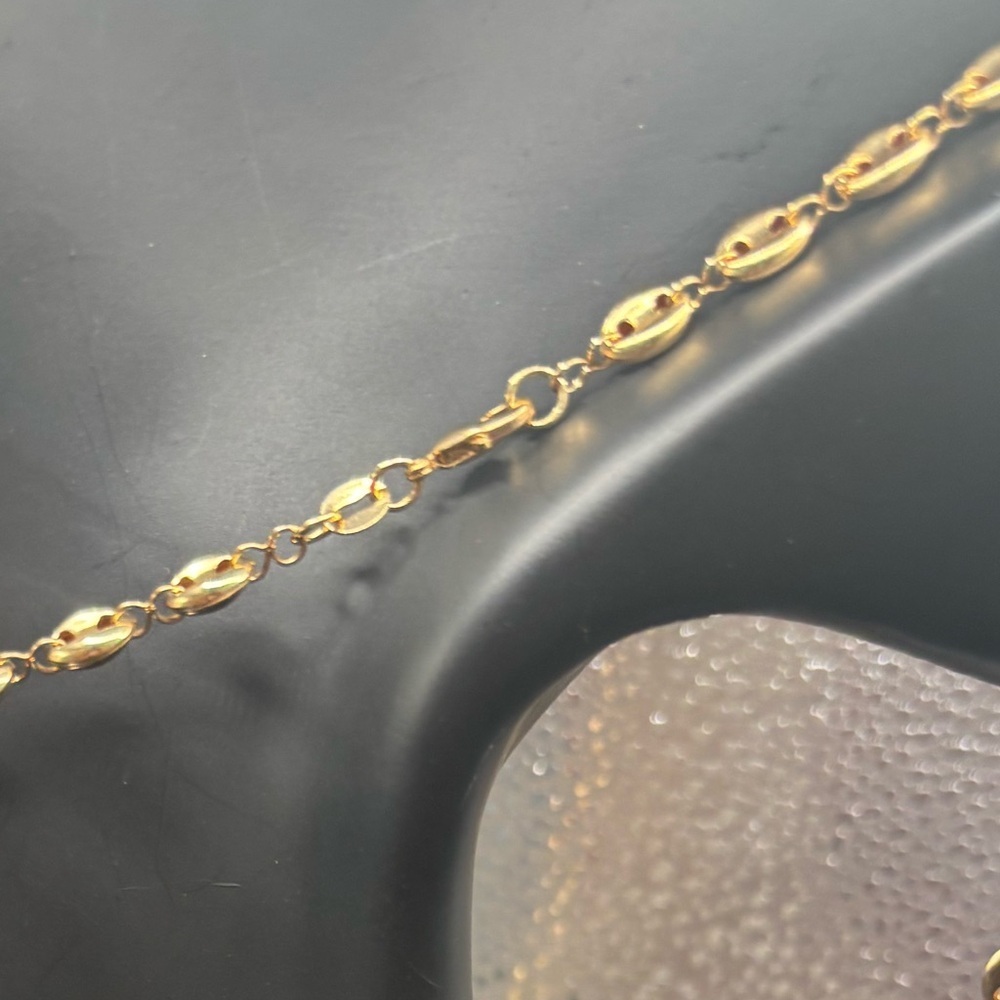 Elegant Gold Necklace - Picture 3 of 6